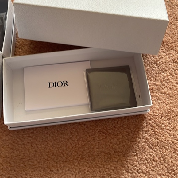 DIOR boxes one with case and one without - Picture 12 of 16